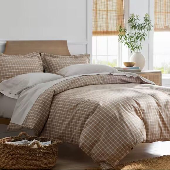 The Company Store
Windowpane Yard-Dyed Taupe Percale King Pillowcase (Set of 2) - Picture 4 of 5